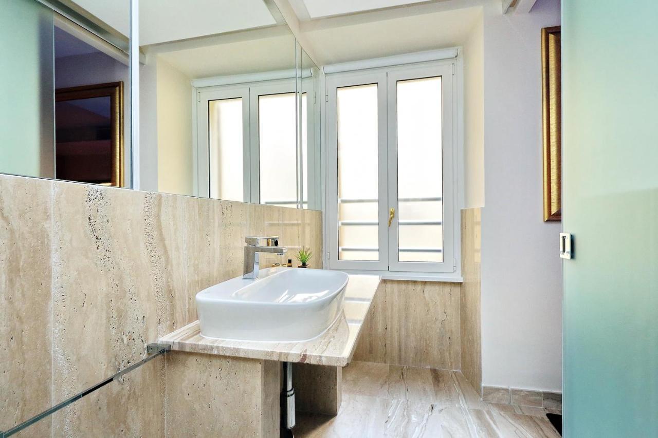 Spanish Hills Collection Luxury Suites & Jacuzzi Рим Экстерьер фото