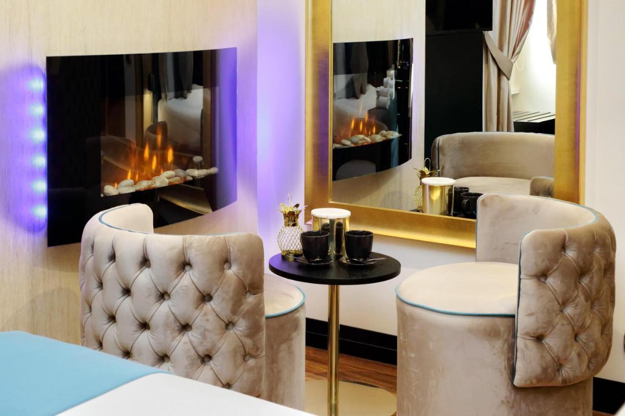 Spanish Hills Collection Luxury Suites & Jacuzzi Рим Экстерьер фото